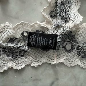 Victoria’s Secret Black & White lingerie- LG
